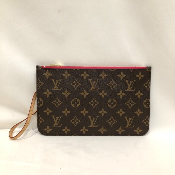 Louis Vuitton Handbags - 【14 MK】Lv Monogram Neverfull Pochette Sku#84032 (Gently Used)